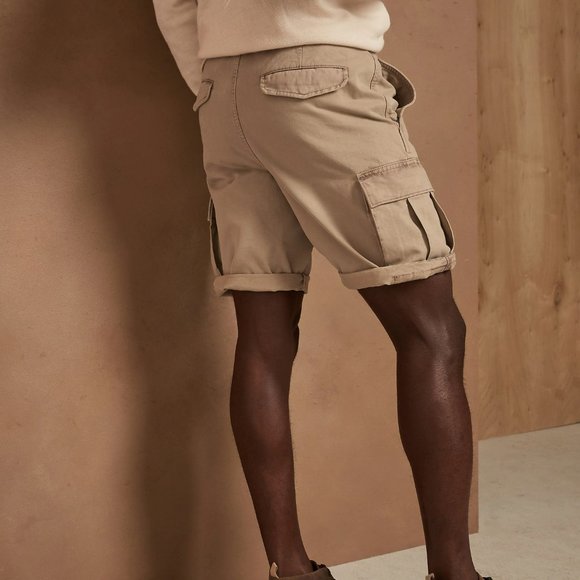 Banana Republic Organic Cotton Cargo Short - Picture 8 of 9